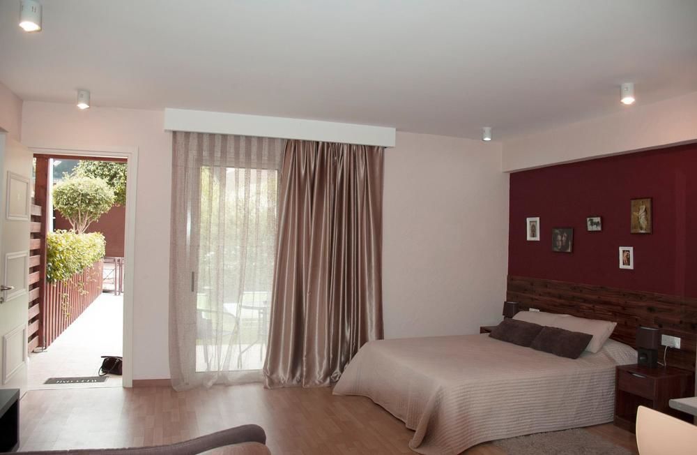 לימסול Sunrise Studios מראה חיצוני תמונה